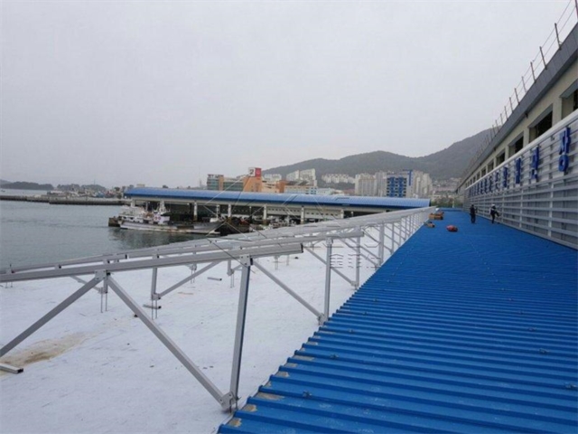 قضبان تركيب الطاقة الشمسية المصنوعة من الألومنيوم سهلة التركيب للألواح الشمسية