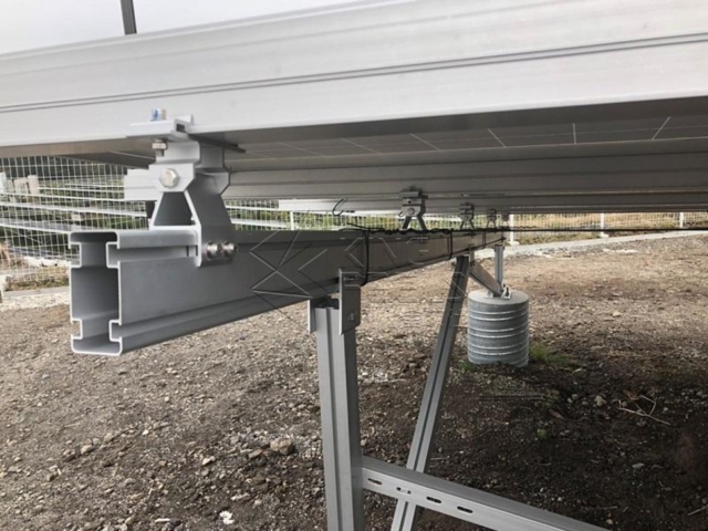 جبل أرضي من الألومنيوم