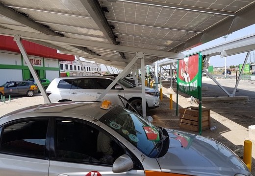 مجموعات هياكل المرآب الشمسية مصنعين غانا 90KW
